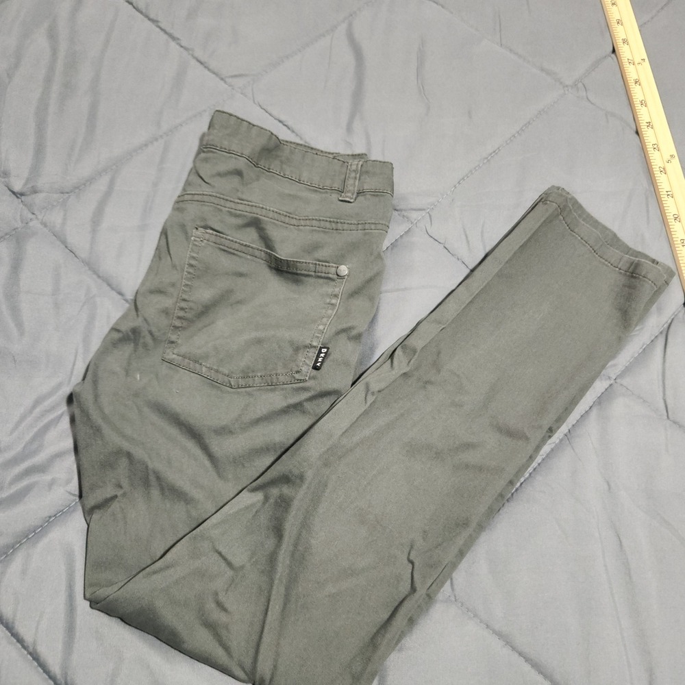 DKNY Jeans Women's 26 Mid Rise Straight Cargo Utility Gray Pants